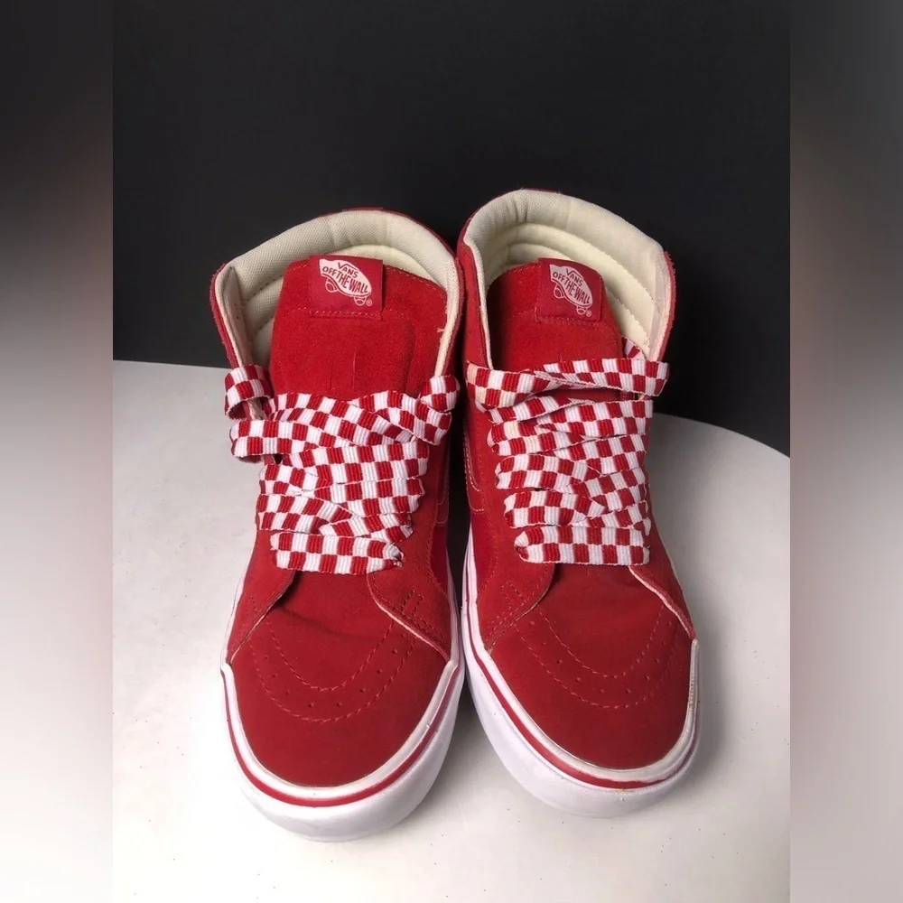 🍄Vans Red High-Tops with Checkered Laces🍄